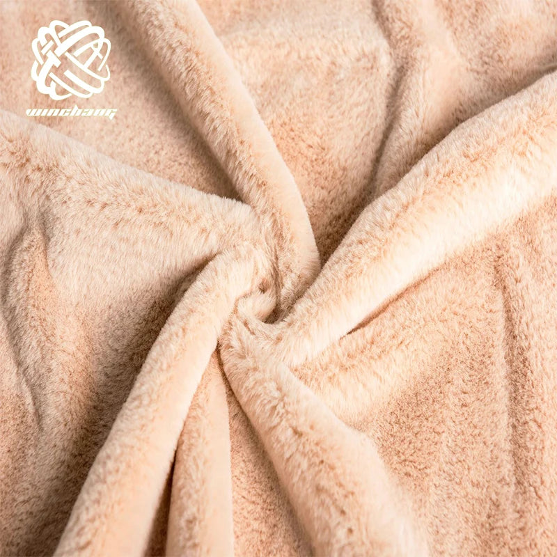 China Manufacturer Multicolor PV Faux Rabbit Fur Fabric MInk for Blankst Carpet Home Textiles