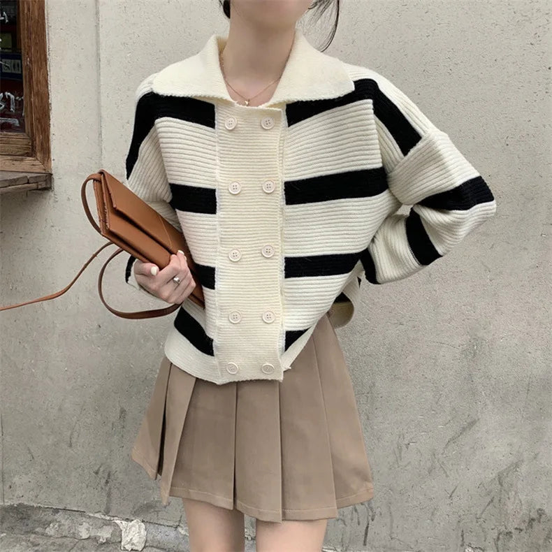 Women's Elegant O-Neck Striped Loose Double Breasted Knitted Cardigan Sweater Winter Opaque Manufactured Wholesale