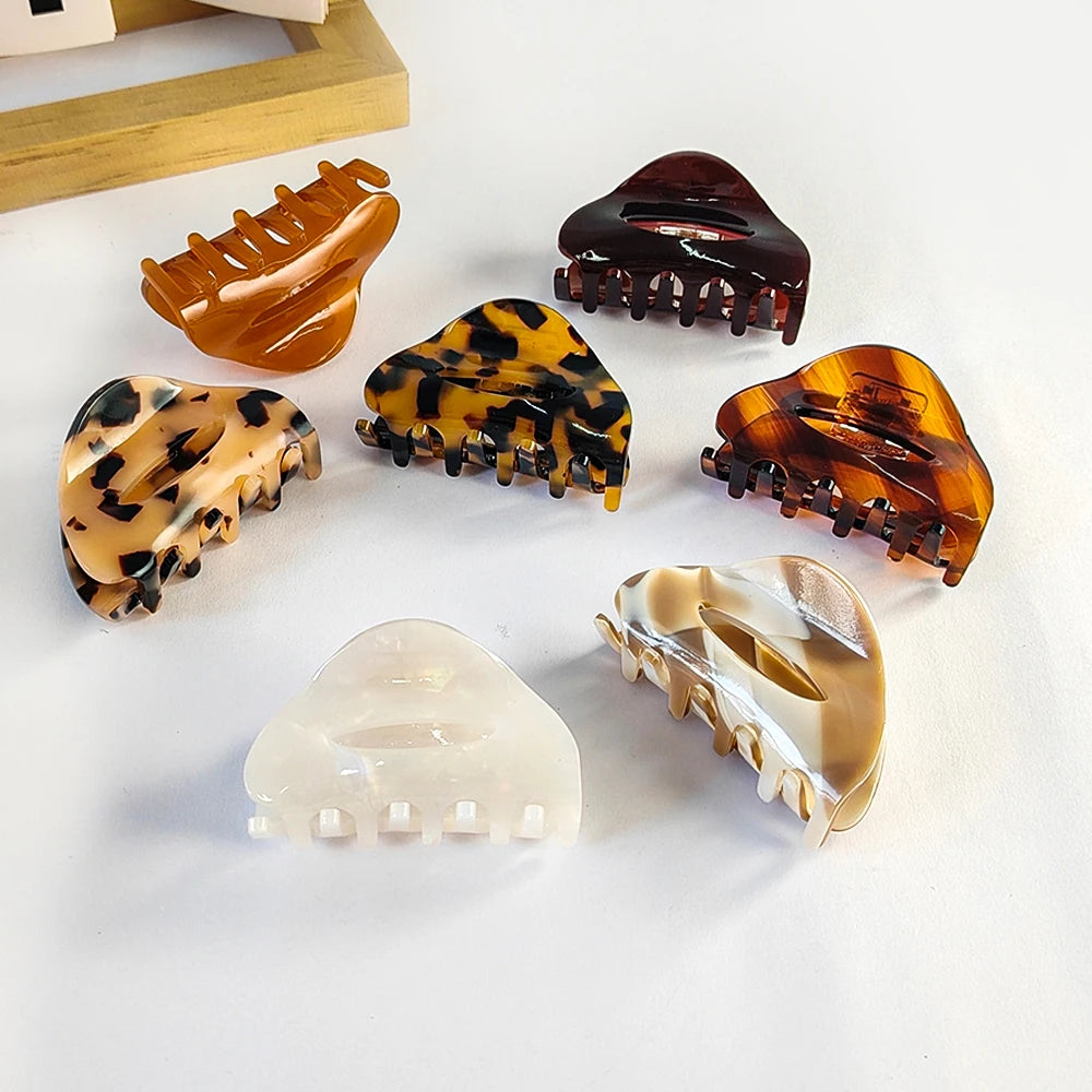 Custom Color logo Fashion High-Quality  6.5cm Acetate Clips Hair Claw Elegant Semi-Circular Out Hollow Hair Claw for Women
