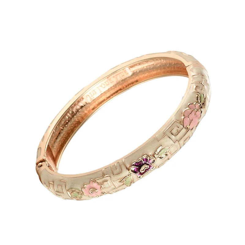 Daili Women's Fashion Cuff Bracelet Wholesale Colorful Flowers Enamel Bangles Zinc Alloy Gold Plated Charm Bangle