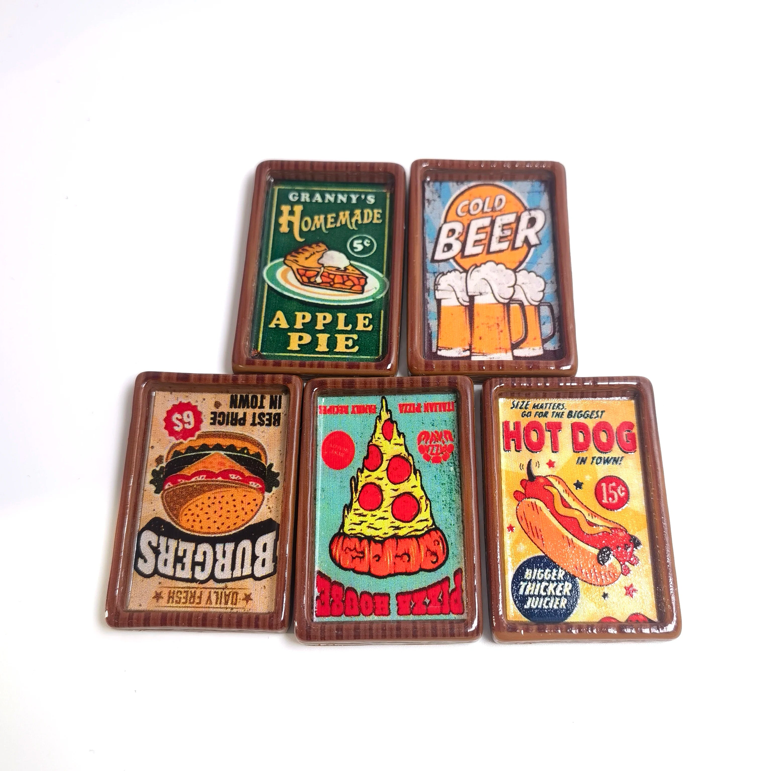 New Novelty 100Pcs Miniature Doll House Trays Toys Assorted Realistic Mini Plates Model for Holiday Party Restaurant Accessories