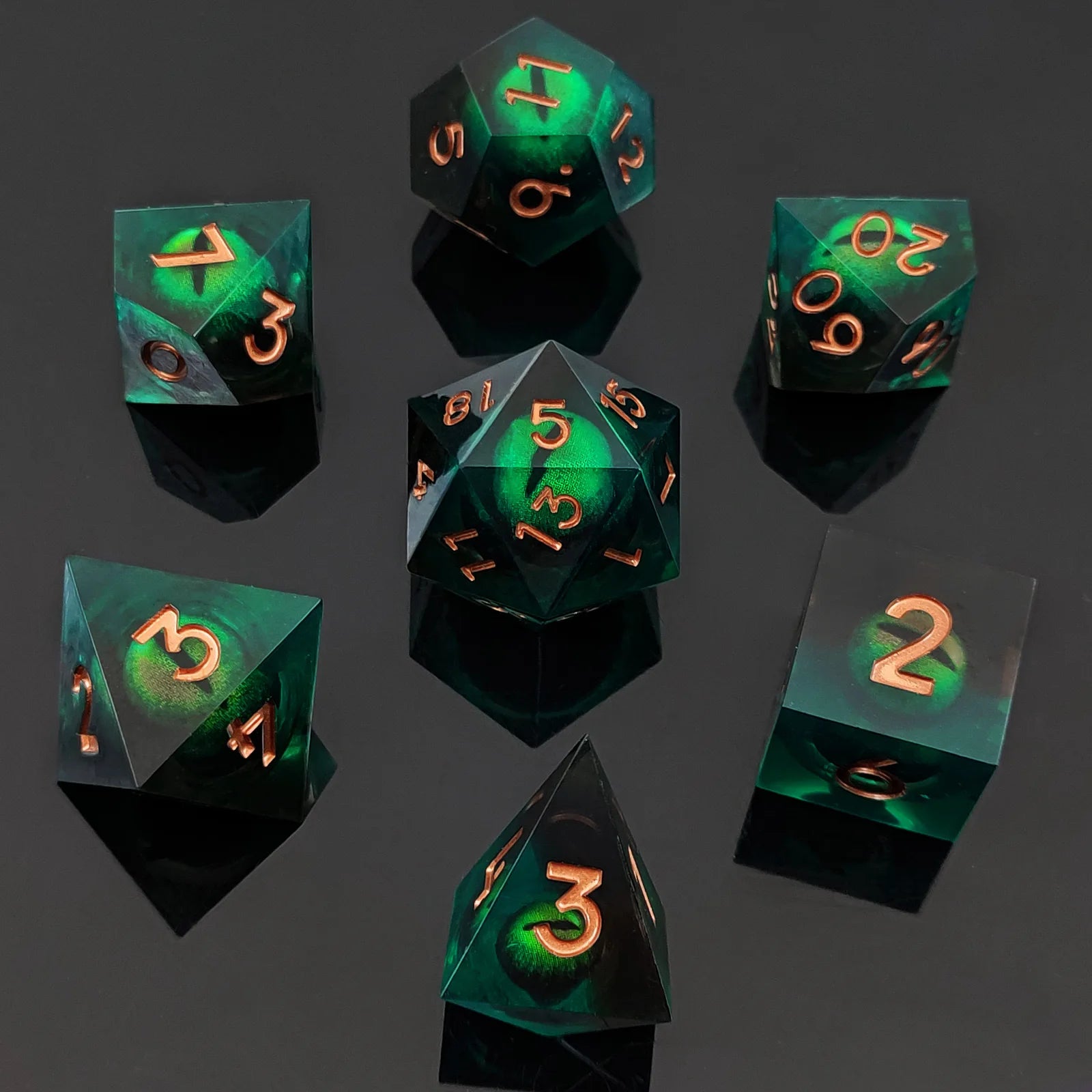 Factory Price Dark Night Green Liquid Core Eye DND Dice Set Polyhedral Resin Dice Cup for Dungeons and Dragons DND
