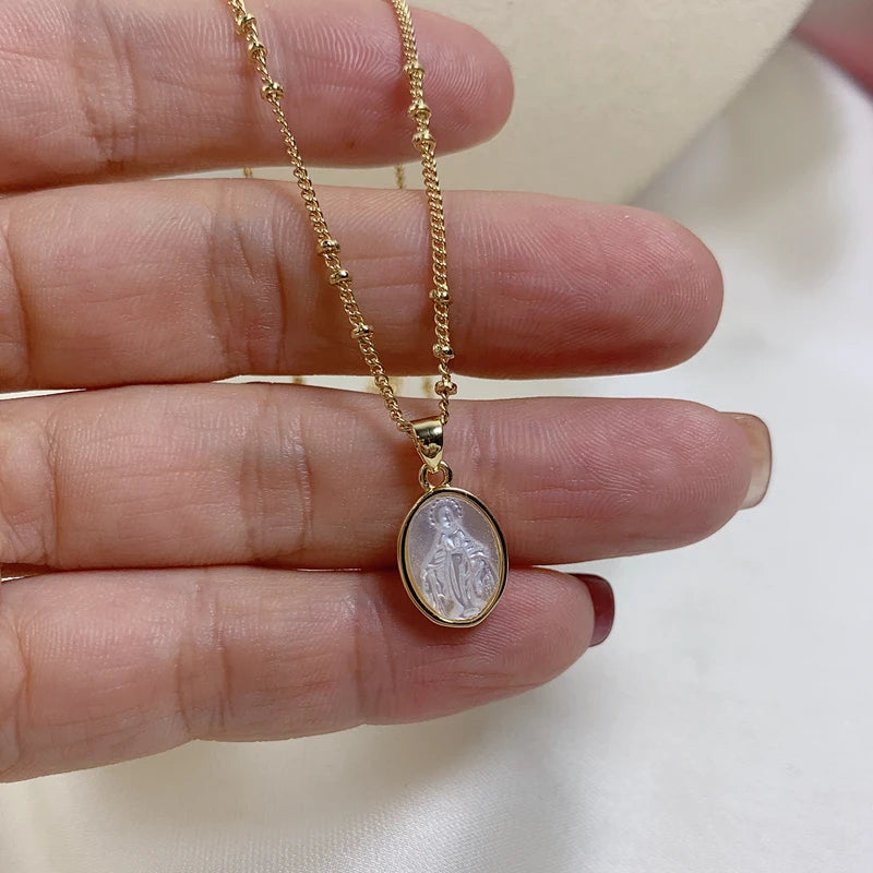 Dainty Oval Medal Virgin Mary Choker Necklace Women Trendy Mother of Pearl Shell Pendant Gifts Jewelry
