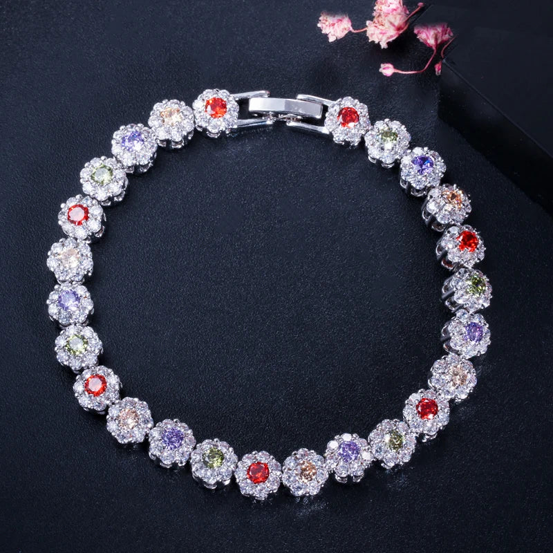 New Trending Women Chic Small Flower Cluster Tennis Bracelet Round Cubic Zirconia Micro Paved Quality Jewelry for Wedding Party