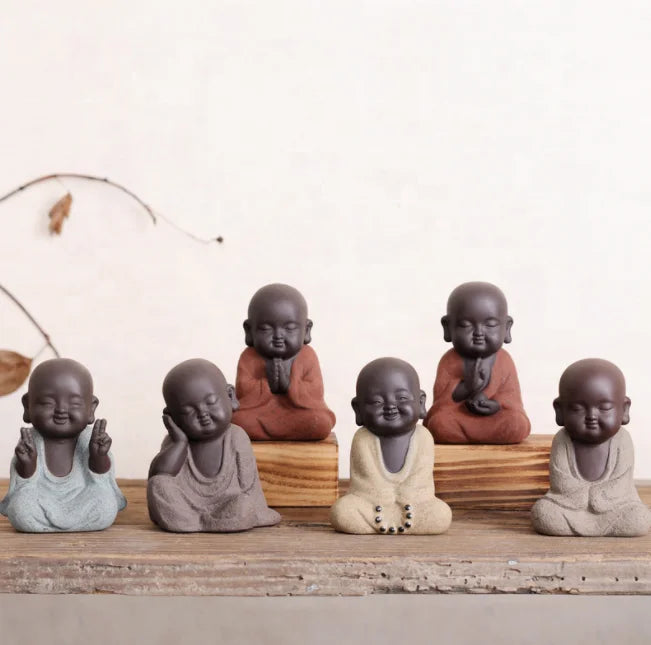 6.6*9.5cm Smile Laughing Little Monk Buddha Statue Creative Home Tea Ceremony Crafts Kung Fu Kid Ceramic Little Monk Tea Pet