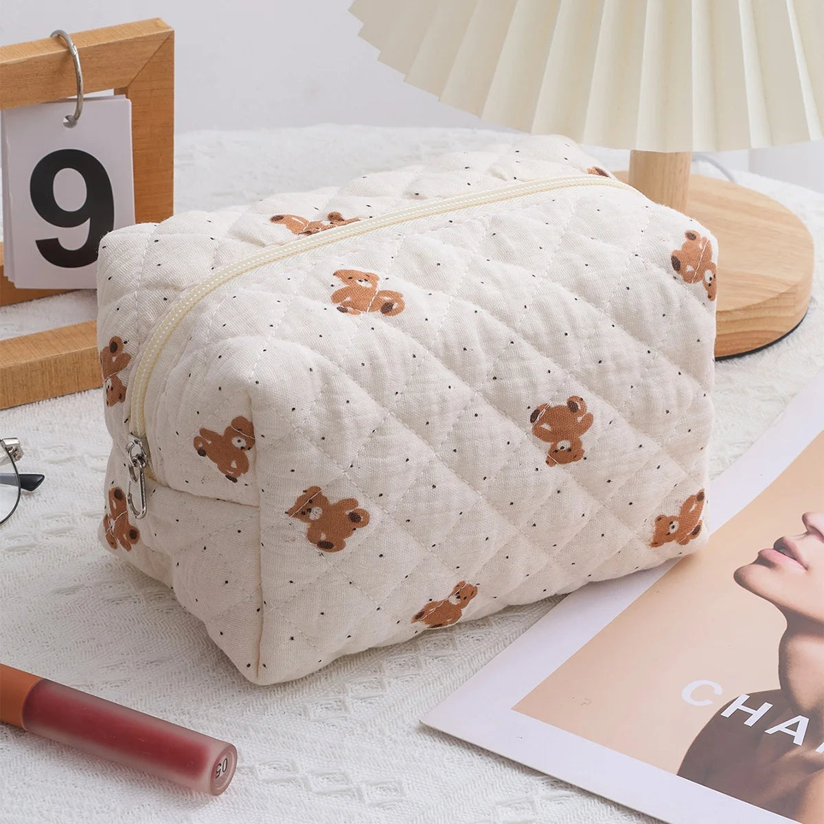 Wholesale Puffy Floral Fashion Makeup Pouch Sweet Pattern Zipper Pouch Travel Toilet Storage Bag for Lady Cosmetic Bag