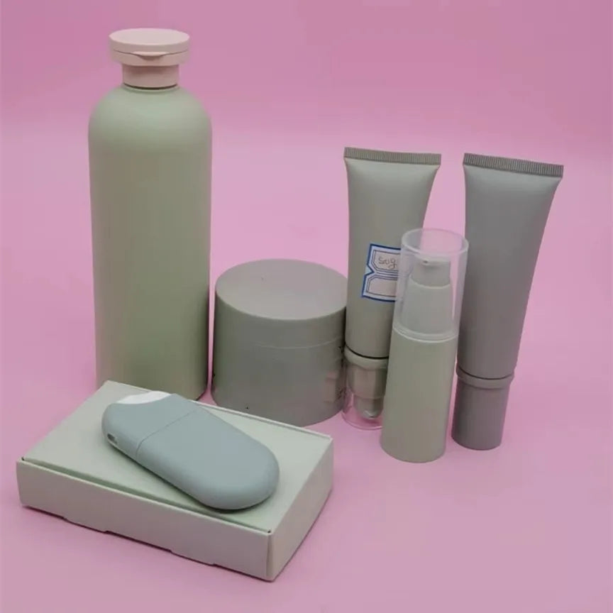 Hot Sale 30ml 50ml Green Vacuum Lotion Bottle Press Pump Bottle Refillable Soft Tube
