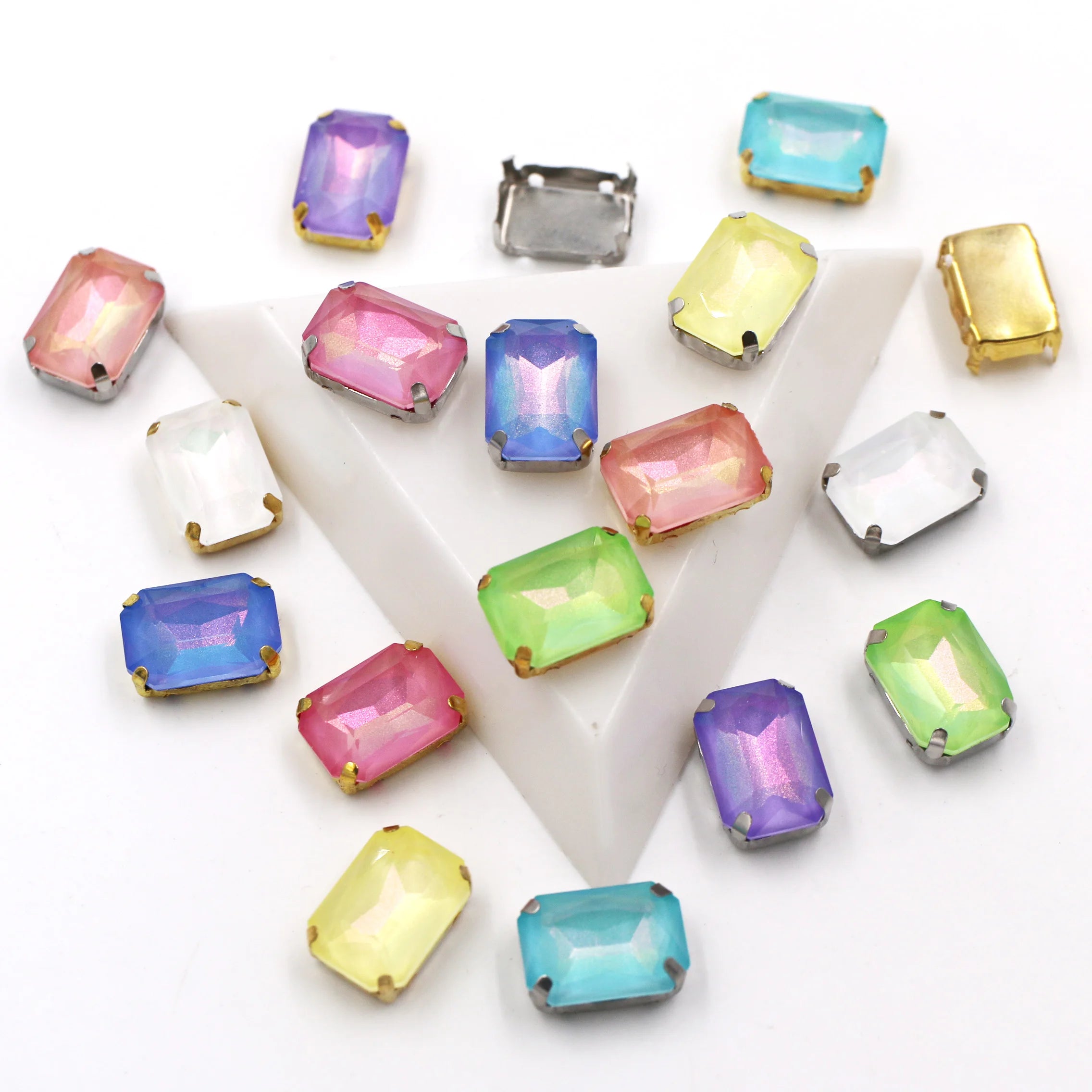 Wholesale Aurora Mocha Color Rectangle Shape Crystal Glass Rhinestones With Claw