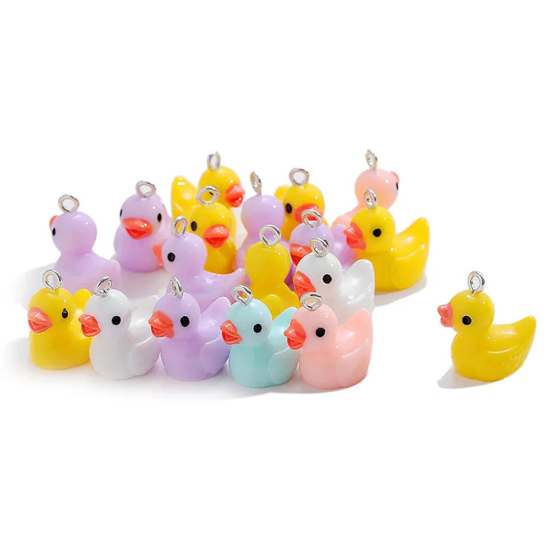 10pcs/bag 19.5X16MM Cute Duck Resin Earring Charms Diy Findings Kawaii 3D Phone Keychain Bracelets Pendant for Jewelry Making