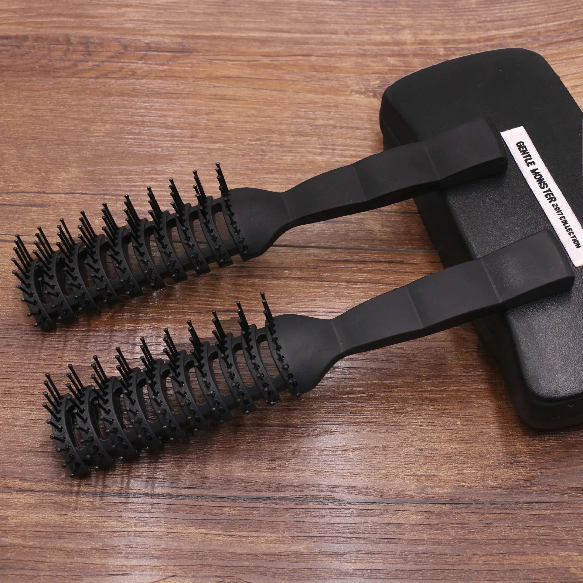 Men's Eco-Friendly Nine-Row Fluffy Hair Comb Custom Logo Stylish Plastic Handle for Home & Salon Use Hairbrush