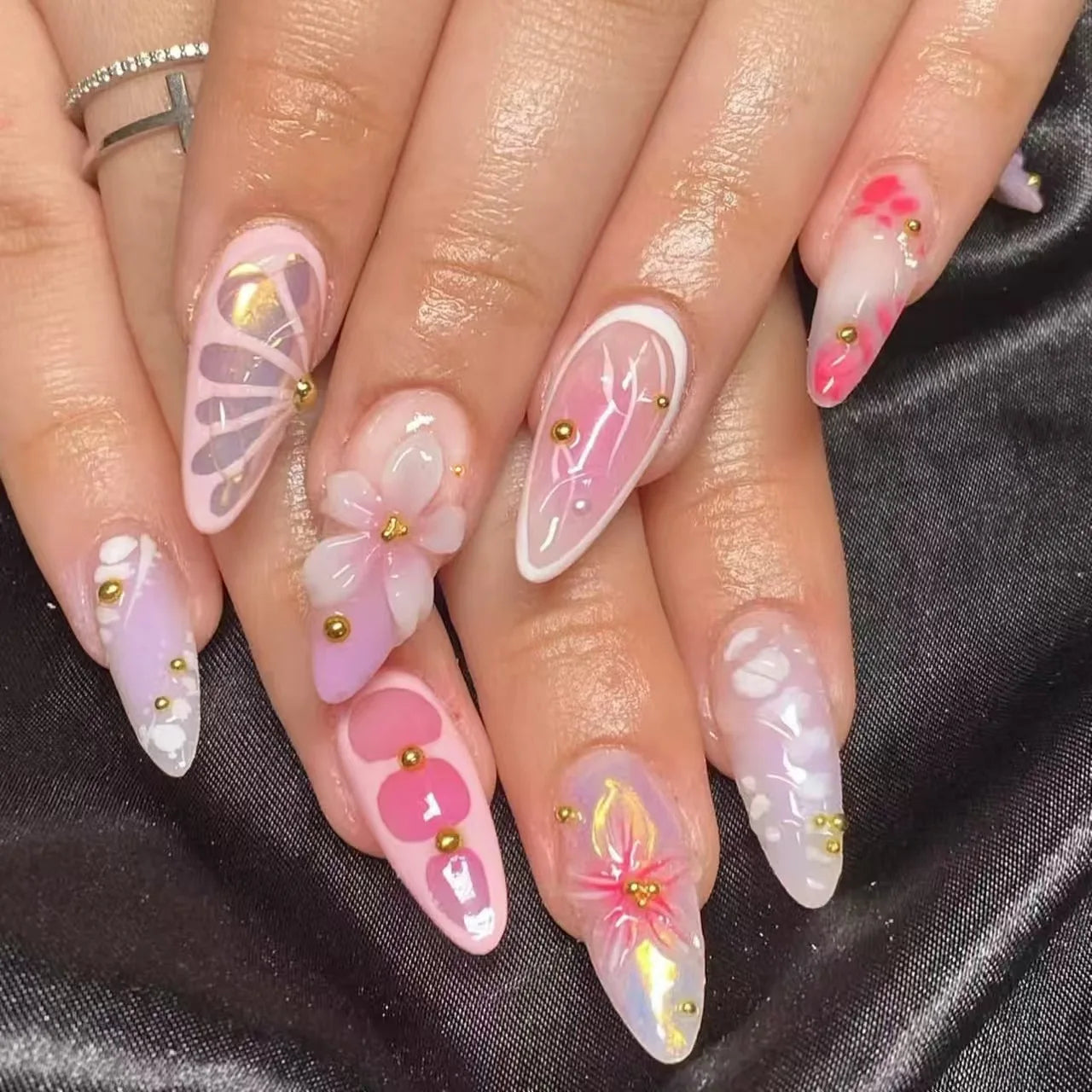 Almond 3D Gold Lines Design Short Square Press-On Nails with Nail Glue Gold Swirl Radiant Ribbons-Reusable