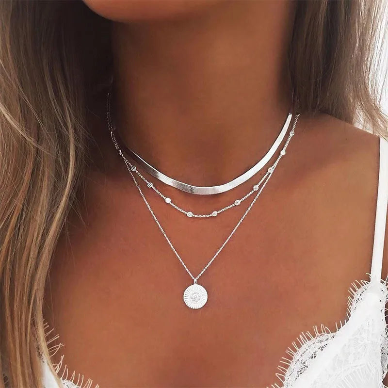SC 2022 New Wholesale Gold Plated Necklace Simple Vintage Trendy Layered Lotus Necklace for Women Girls