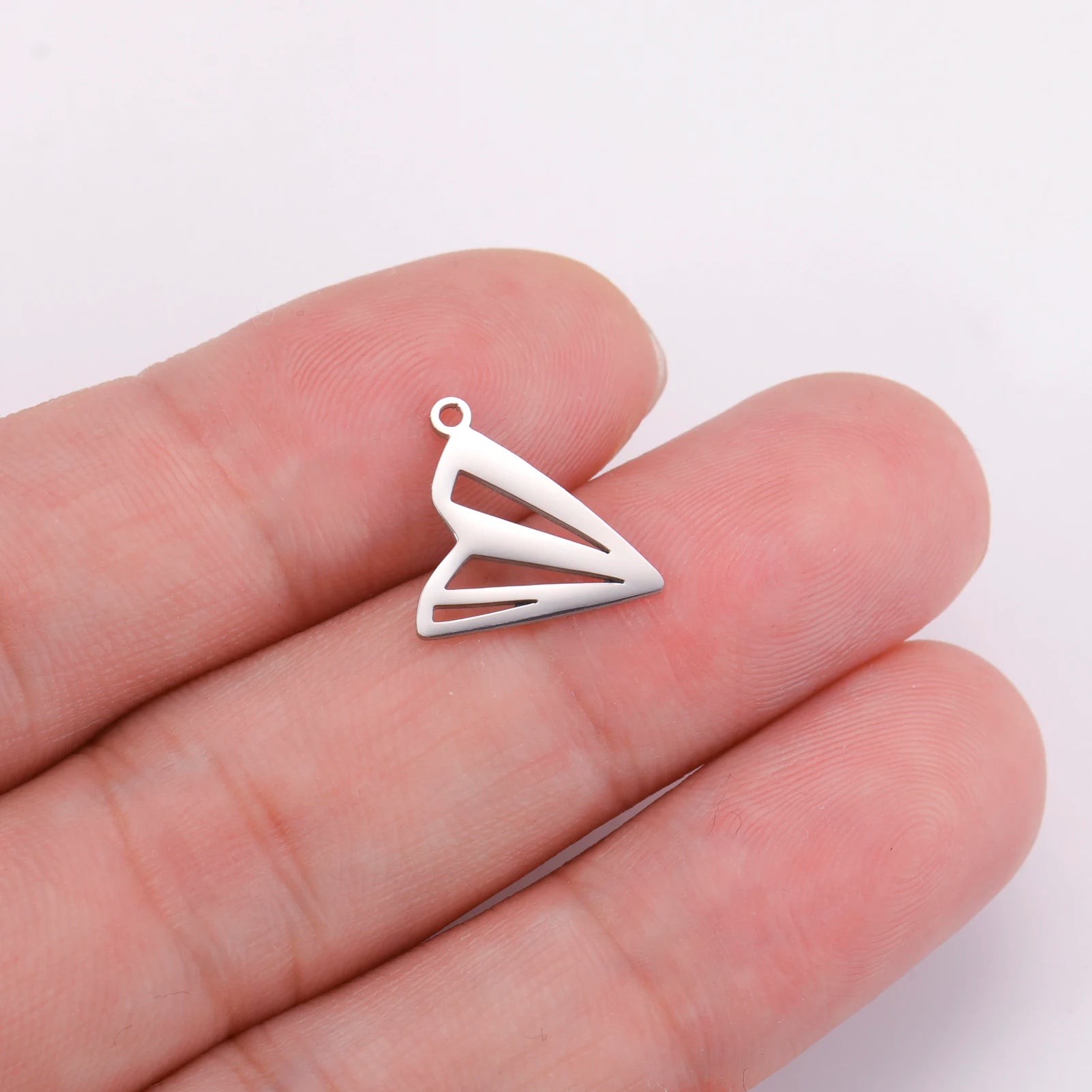 Fashion Airplane Charm Gold Color Hollow Out Paper Airplane Pendant Jewelry Accessories for Necklace Bracelet