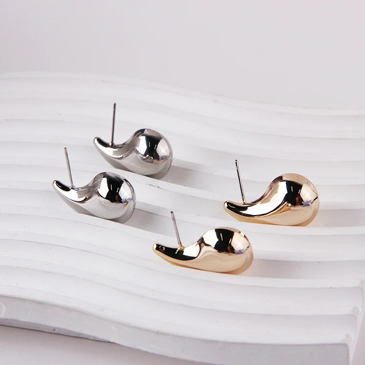 Wholesale Women's Earrings Stainless Steel Water Drop C-Shaped Bean Bulb Ear Studs Modern Water Drop Unique Earrings