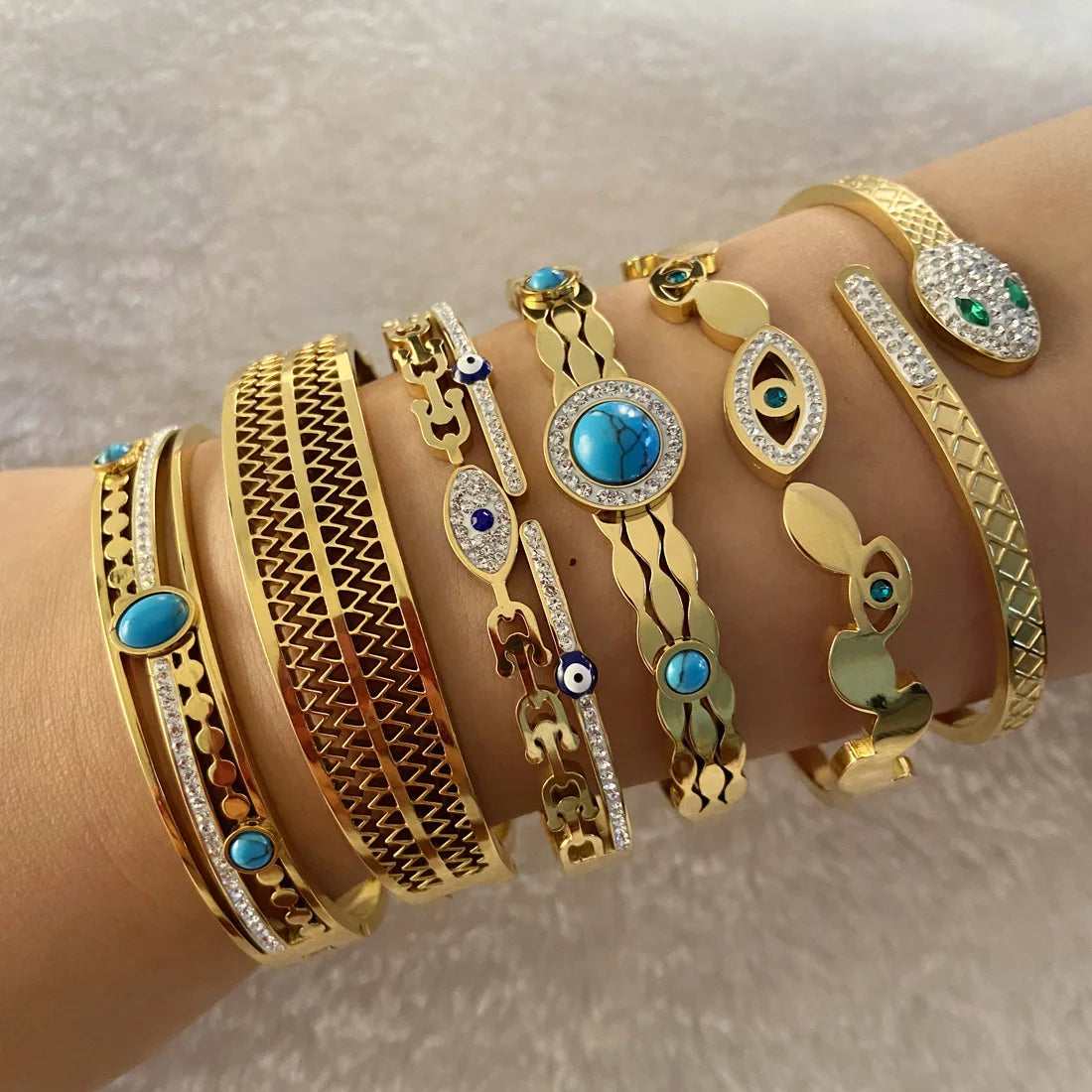 Luxury Vintage Gold Eyes Butterfly Bangle Stainless Steel Jewelry for Women Fashion Steel Bracelet