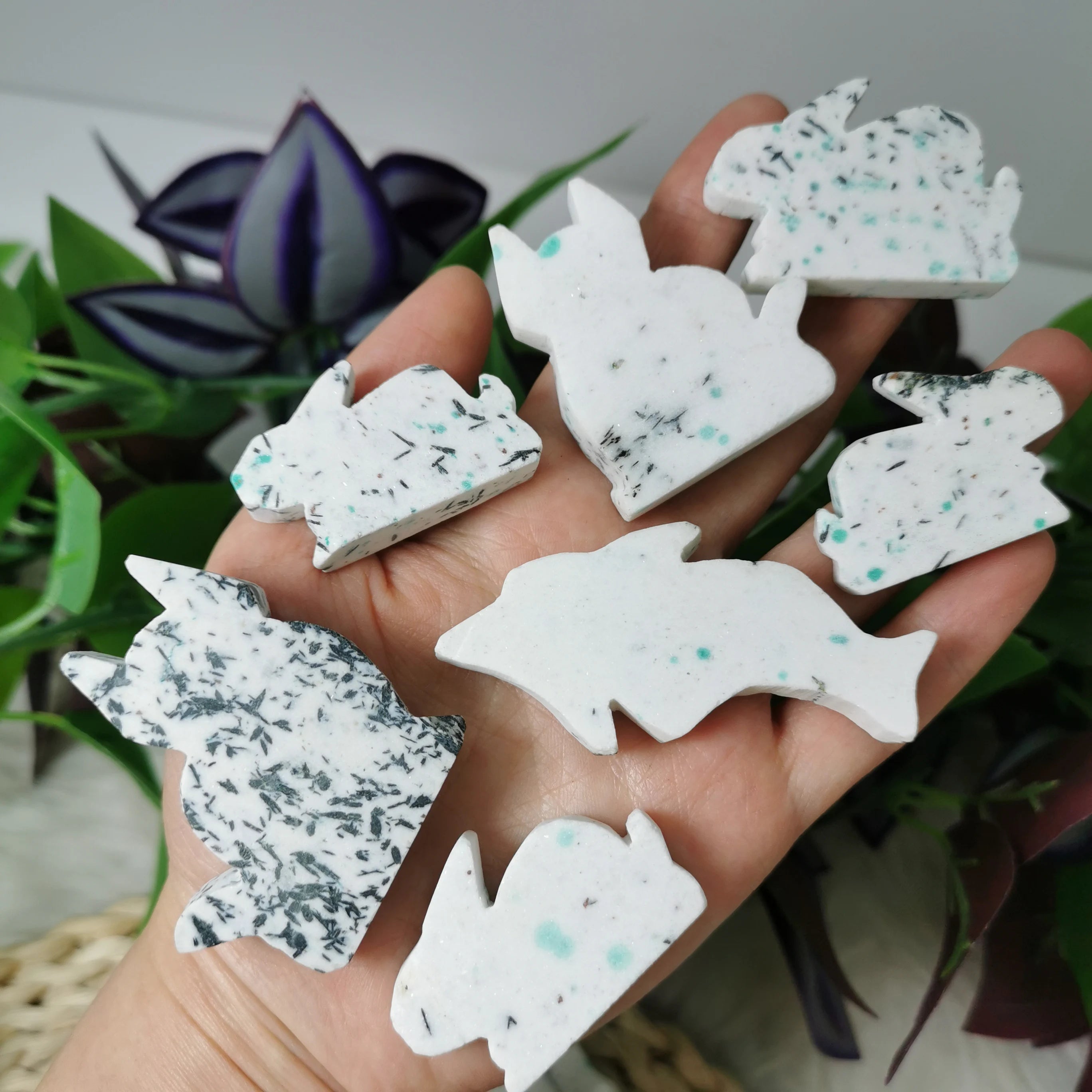 Wholesale Bulk Genuine Natural Stone Crystal K3 Animal Crystal Slice Cat Dolphin Rabbit