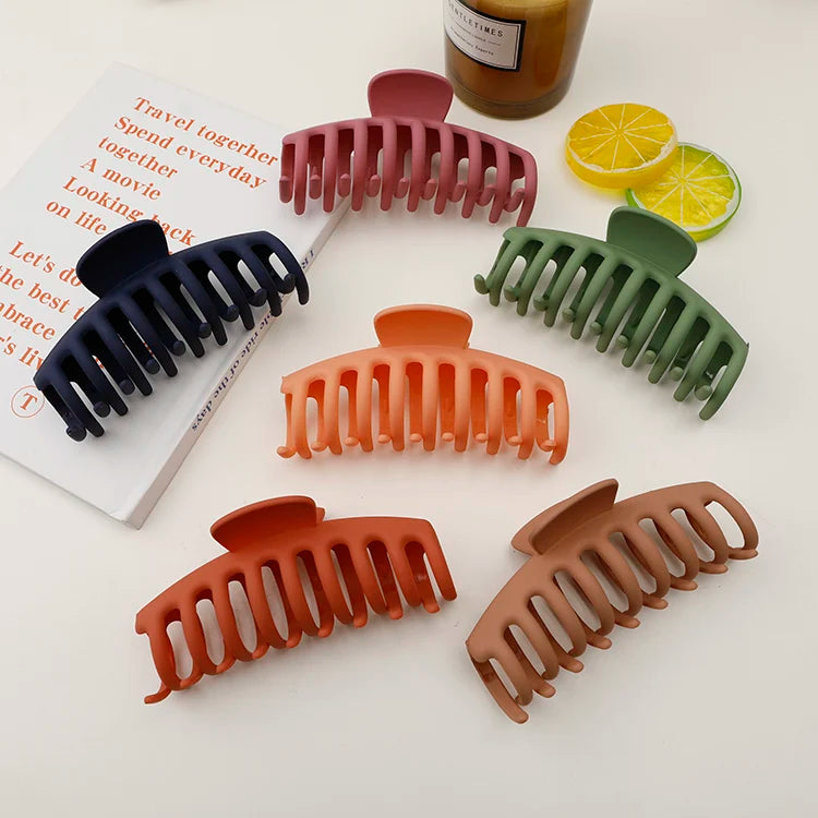 Summer Big Designers Matte Plastic Hair Claw Clips High Quality Fancy Custom Hair Clips Accessories for Women Girls