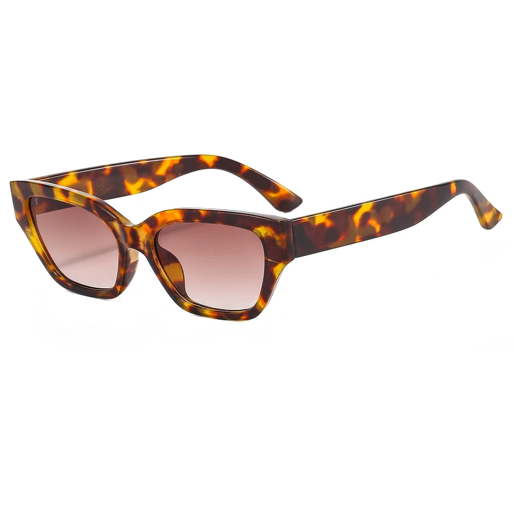 2022 Women's Designer Sunglasses Good Price Transparent Black Sun Glasses with Square Frame in White Red Champagne PC Material