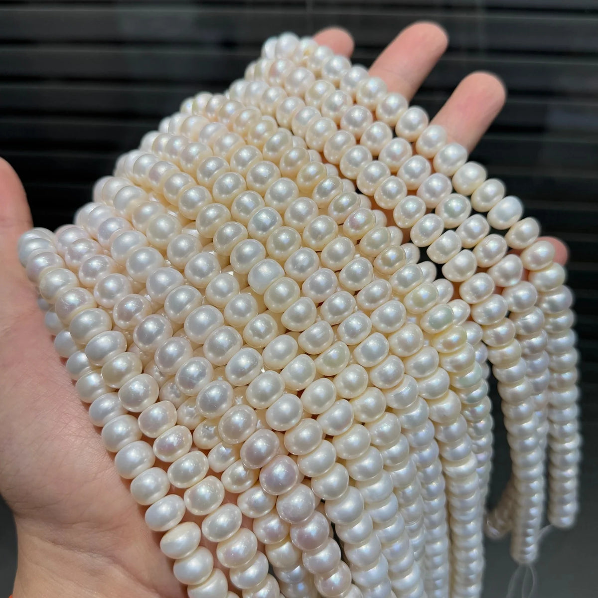 Wholesale Freshwater Pearl Necklace Button Flat Shape Chain StringStrand Natural White for DIY Jewelry 39cm MegaBDM