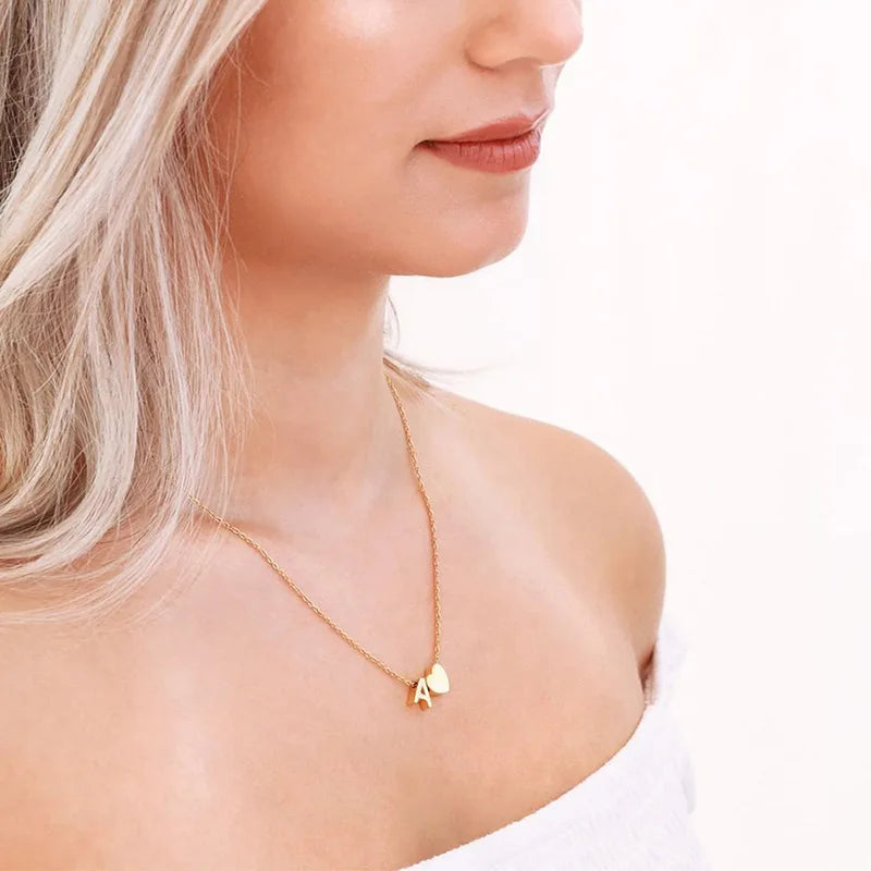 EManco Initial Necklace Luxury 26 Letter Stainless Steel Heart Classic Style for Valentine's Day Gift Love Letter Initials