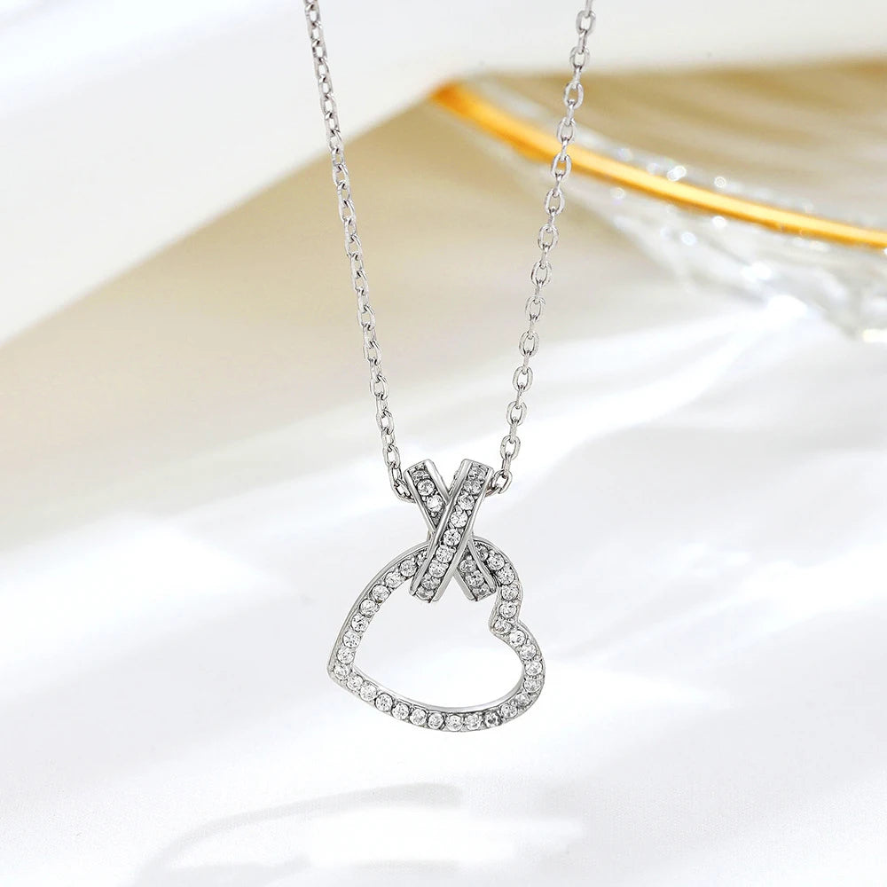 Women's Trendy Heart Pendant 925 Sterling Silver Zircon Necklace for Wedding Engagement Gift