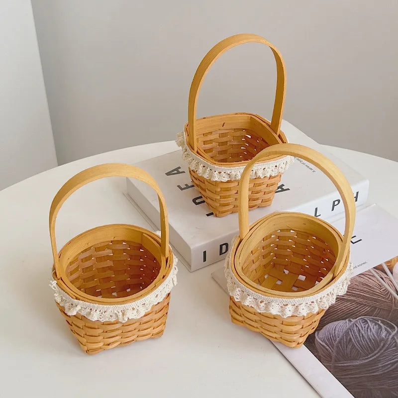 Wholesale Mini Flower Basket Cork Bar Hand-Woven Hand-Held Flower Basket Green Plant Packaging Baskets