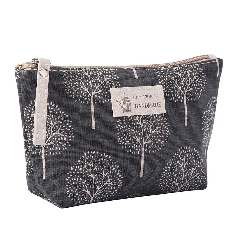 Cartoon Cute Soft Canvas Bear Tree Print Pattern Women Travel Big Storage Bag Toiletries Organize Cosmetic Portable Make up Bags