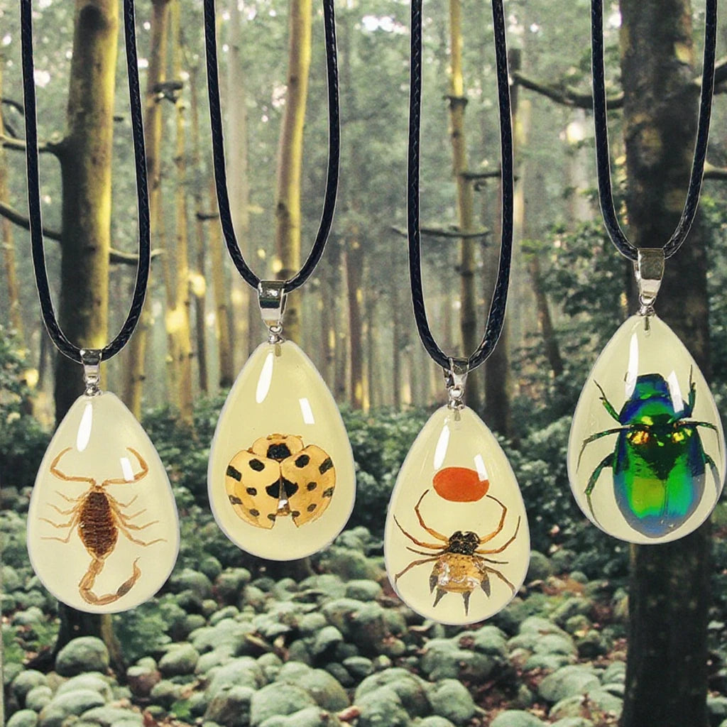 Luminous Resin Real Insects Pendant Amber Necklace with Insect Jewelry Beetle Scorpion Lady Bug Necklace for Men Special Gift