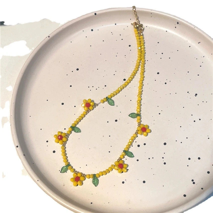 New DIY Beaded Flower Necklace Personalized Vacation Style Small Wrinkle Chrysanthemum Handmade Woven Floral Necklace