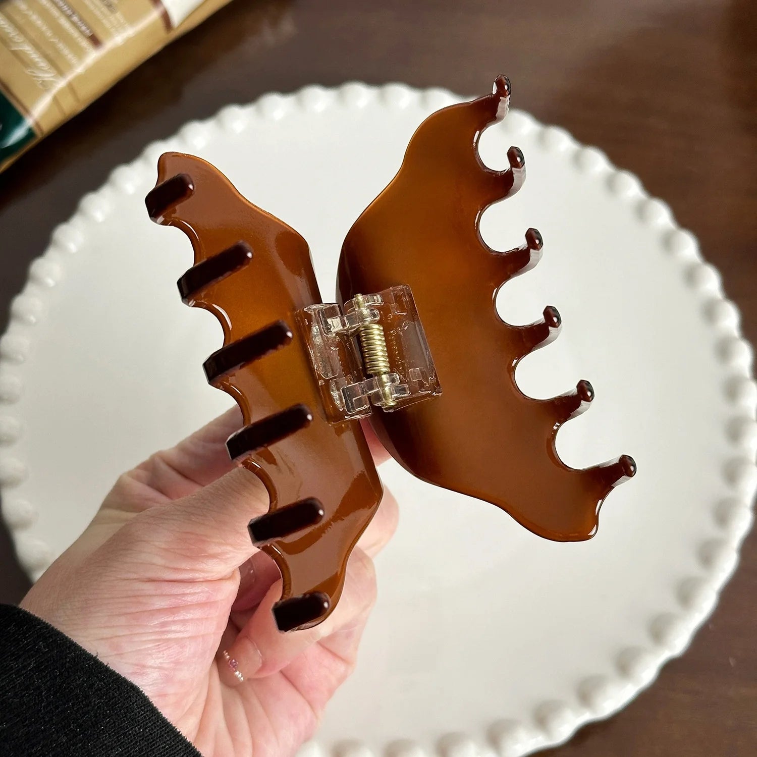 French New Retro Red Medium Ganchos Para El Cabello Hair Clip Acetate High-end Hair Accessories Temperament Half-grab Shark Clip