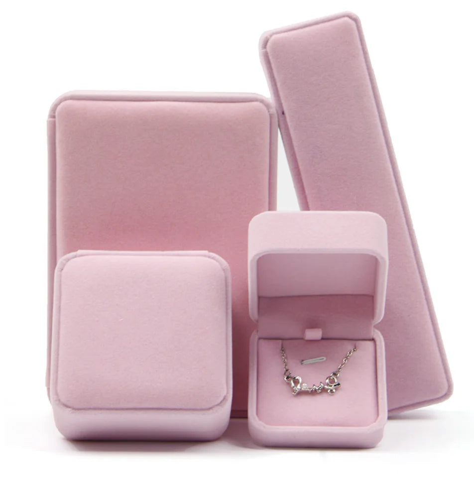 2020 Velvet pink Jewelry Box Packaging logo Customized Jewelry Boxes Different Sizes