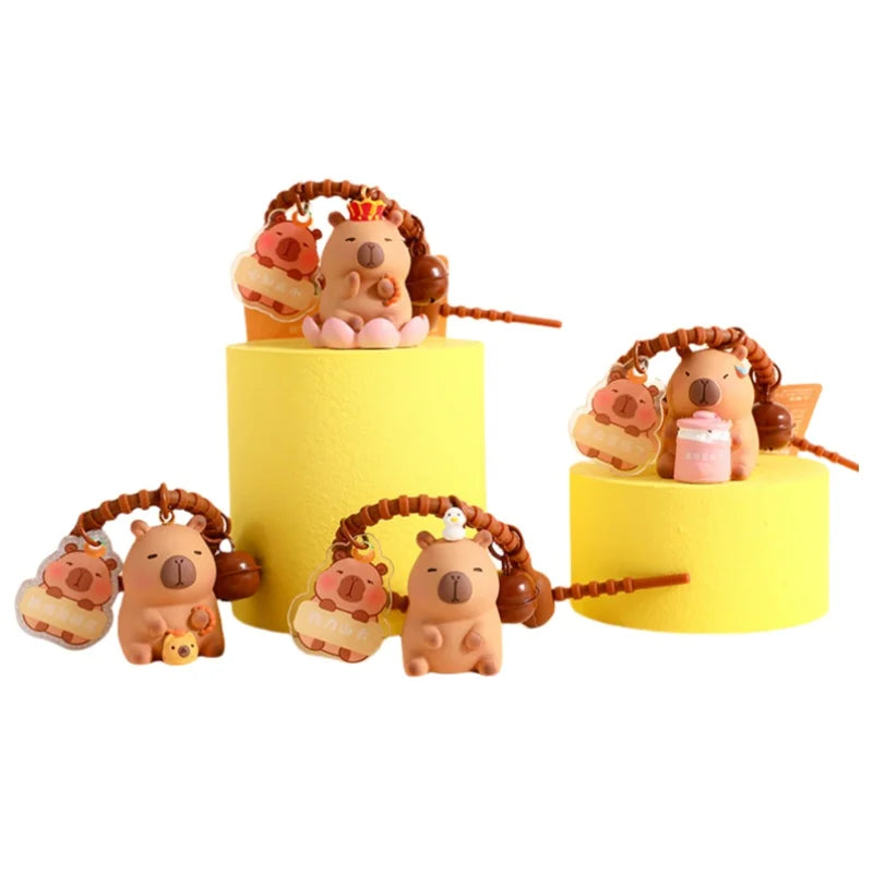 Cute Capybara Animal Keychains for Creative Car Keychain Cartoon Capibala Pendant Women Doll Keyring Charm Holiday Gifts Jewelry