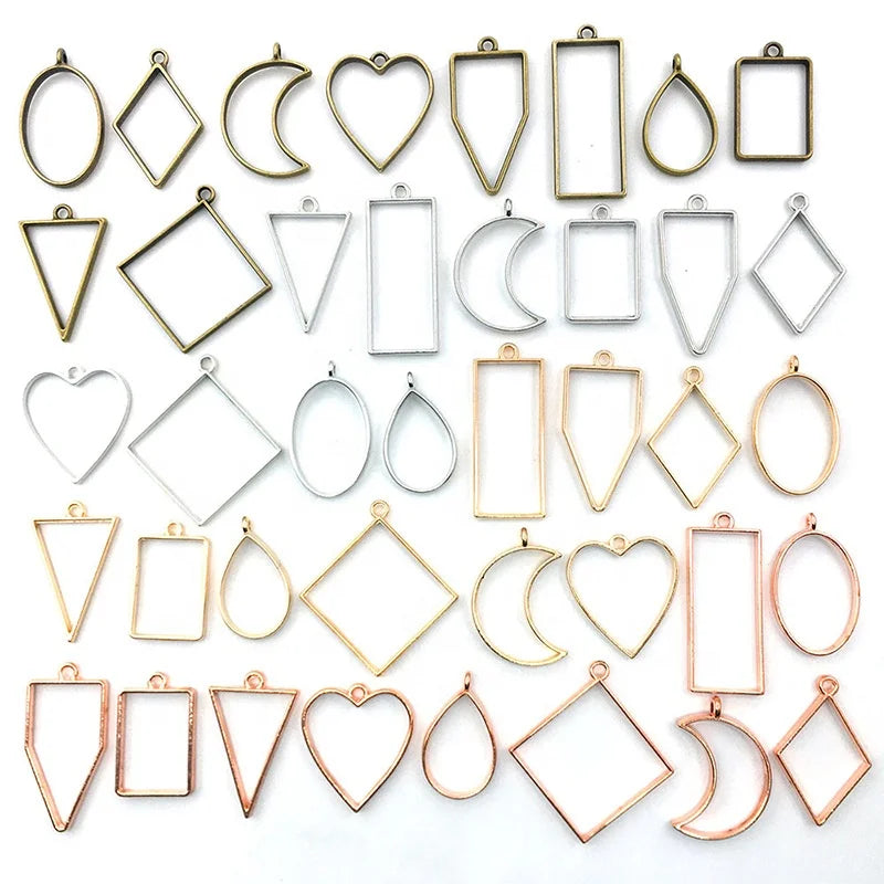 3 Colors Assorted Geometric Hollow Pressed Flower Frame Pendant Resin Jewelry Making