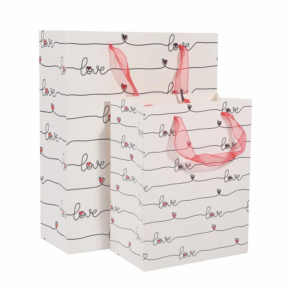 Wholesale Custom Heart Printing Logo Paper Packaging Bag Valentine'S Day Shopping Clothing Custom Logo Printed