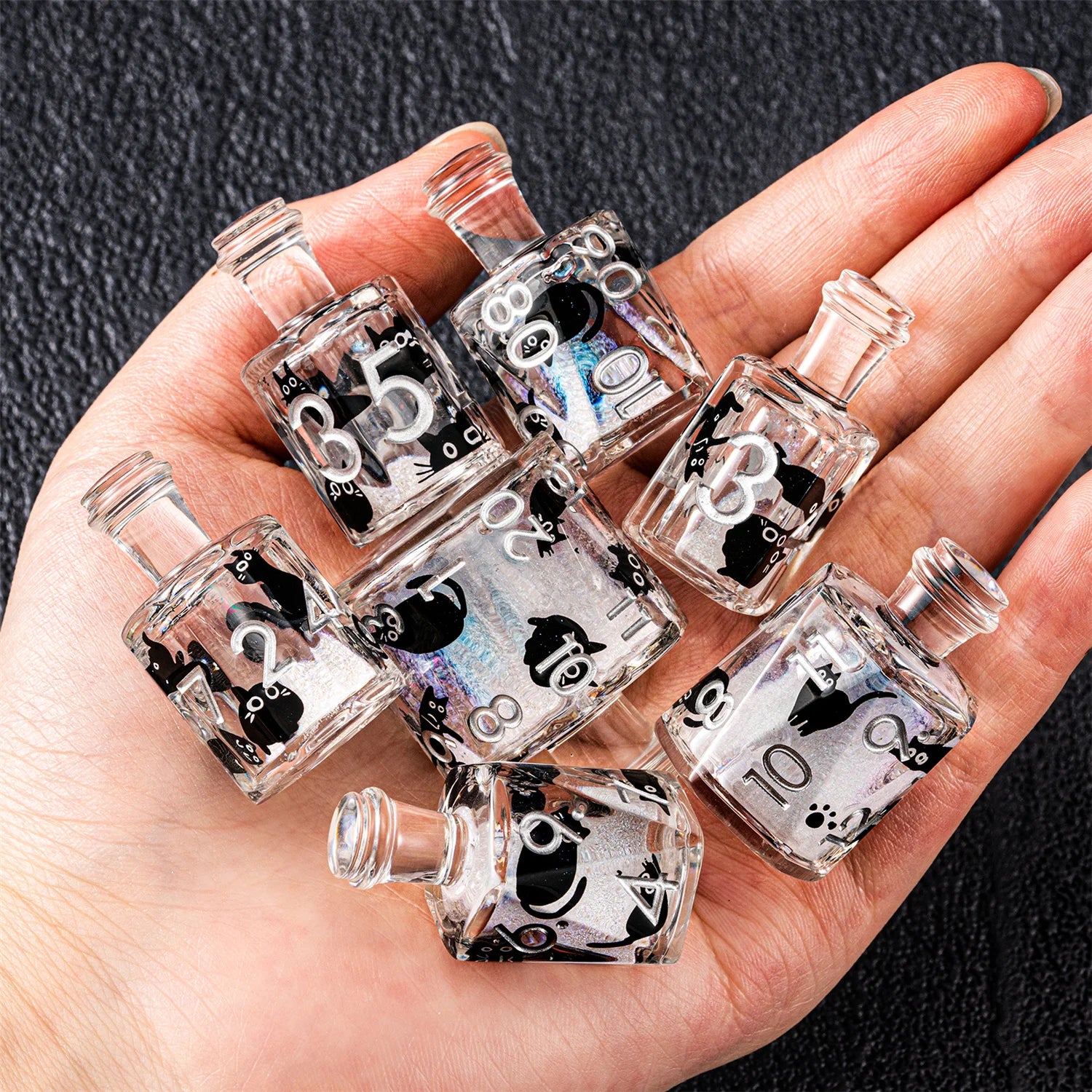 Resin D4-D20 7pcs Dice Set for Dungeons and Dragons Board Games Cylindrical &Polyhedral Cute Cat Liquid Core Bottle Shape Dice
