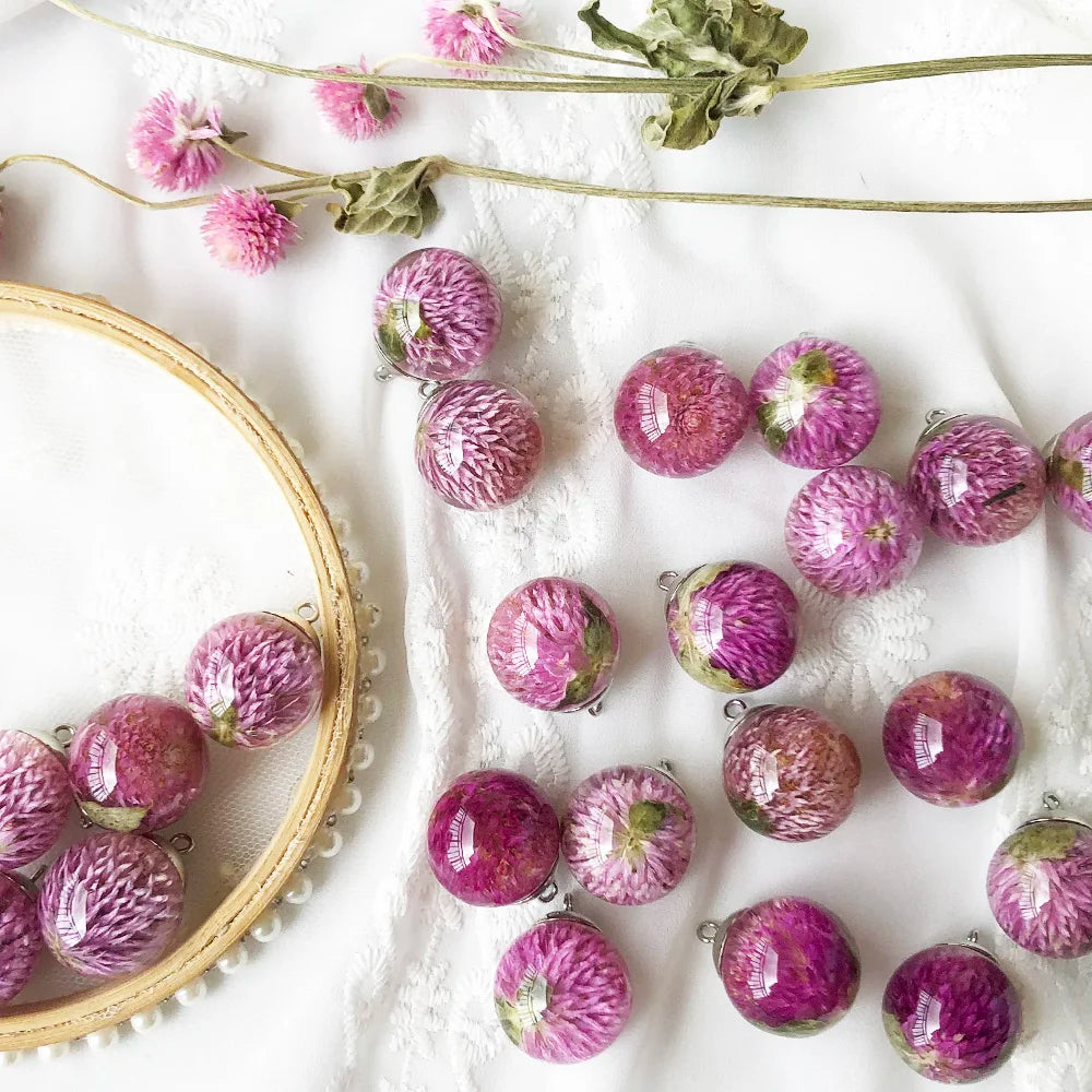Most Popular in 2026 Floral Resin Sphere Orb 20mm 25mm Purple Gomphrena Flower Pendant Necklace
