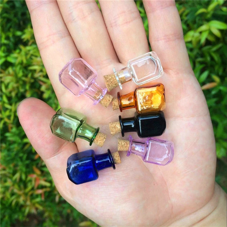 Top Quality Handmade Customized Colorful Transparent Mini Glassware With Cork Pocket Perfume Glass Bottle