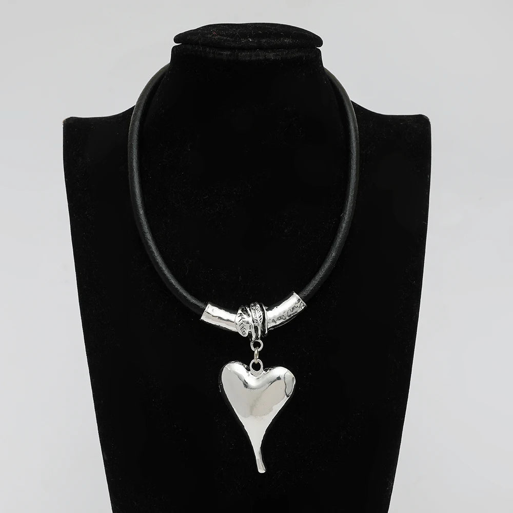 TongLing Zinc Alloy Silver Plated Fashion Jewelry Necklaces Magnet Heart Alloy Chunky Necklace for Couple