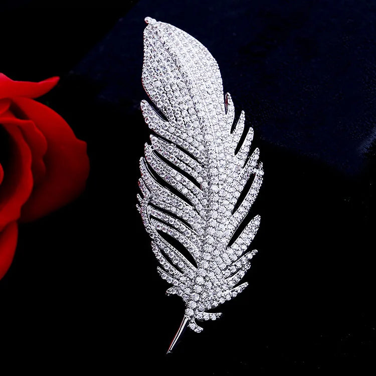 Luxury Fashion Women Clothing Accessories Brooch Crystal Diamond Rhinestone Leaf Feather Shape Bridal Brooch Pin