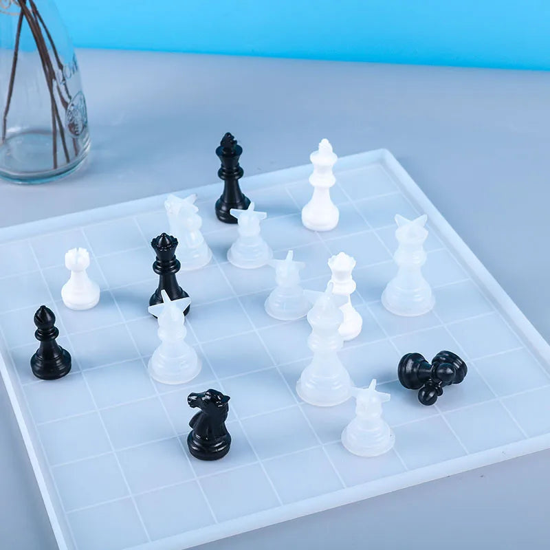 RTS Hot Selling DIY 3D International Chess Sililocone Mould Popular Resin Chess Mold Set