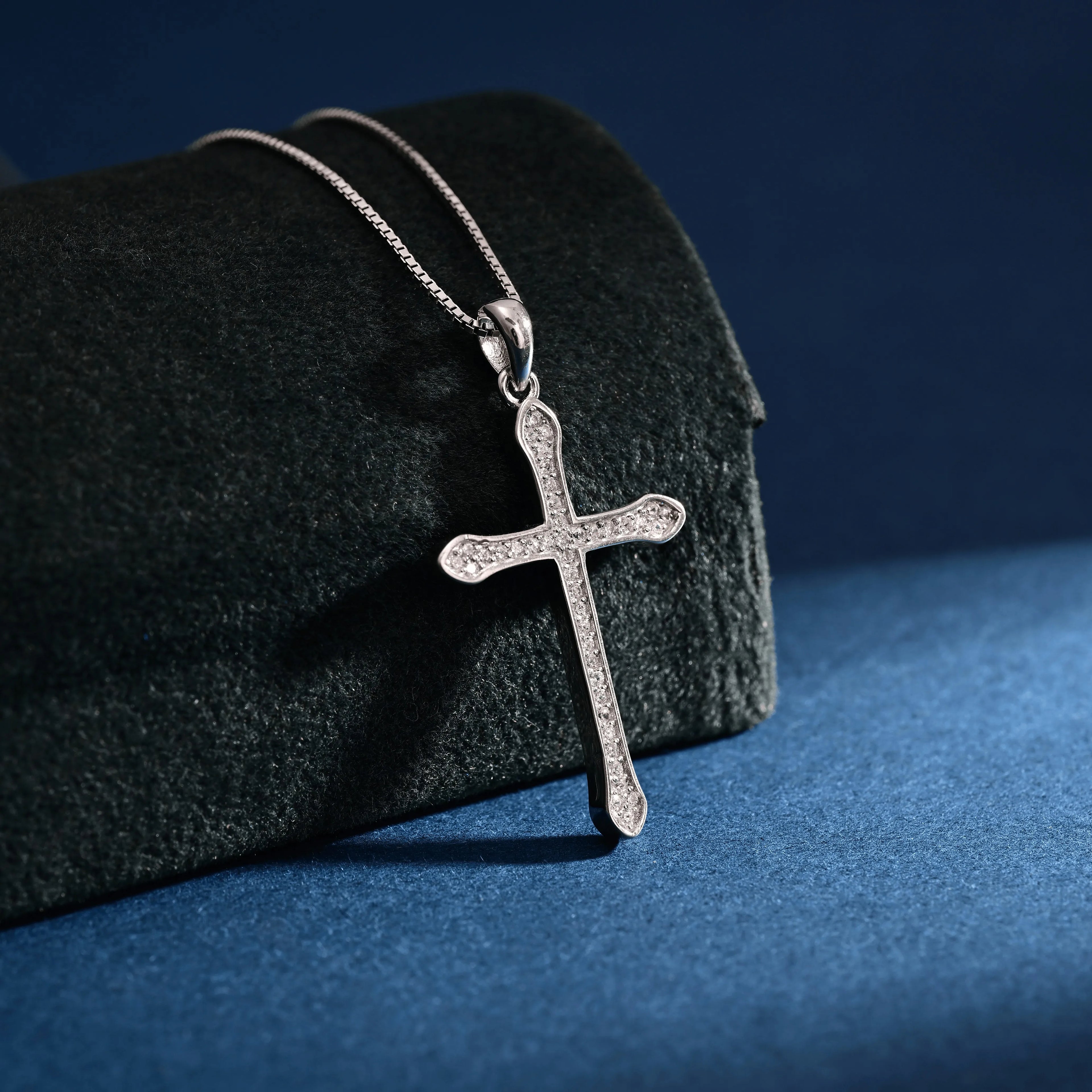 Wholesale Pendant Jewelry Rhodium Plated Cubic Zirconia Cross God Retro Pendant 925 Sterling Silver Fine Jewelry Pendant