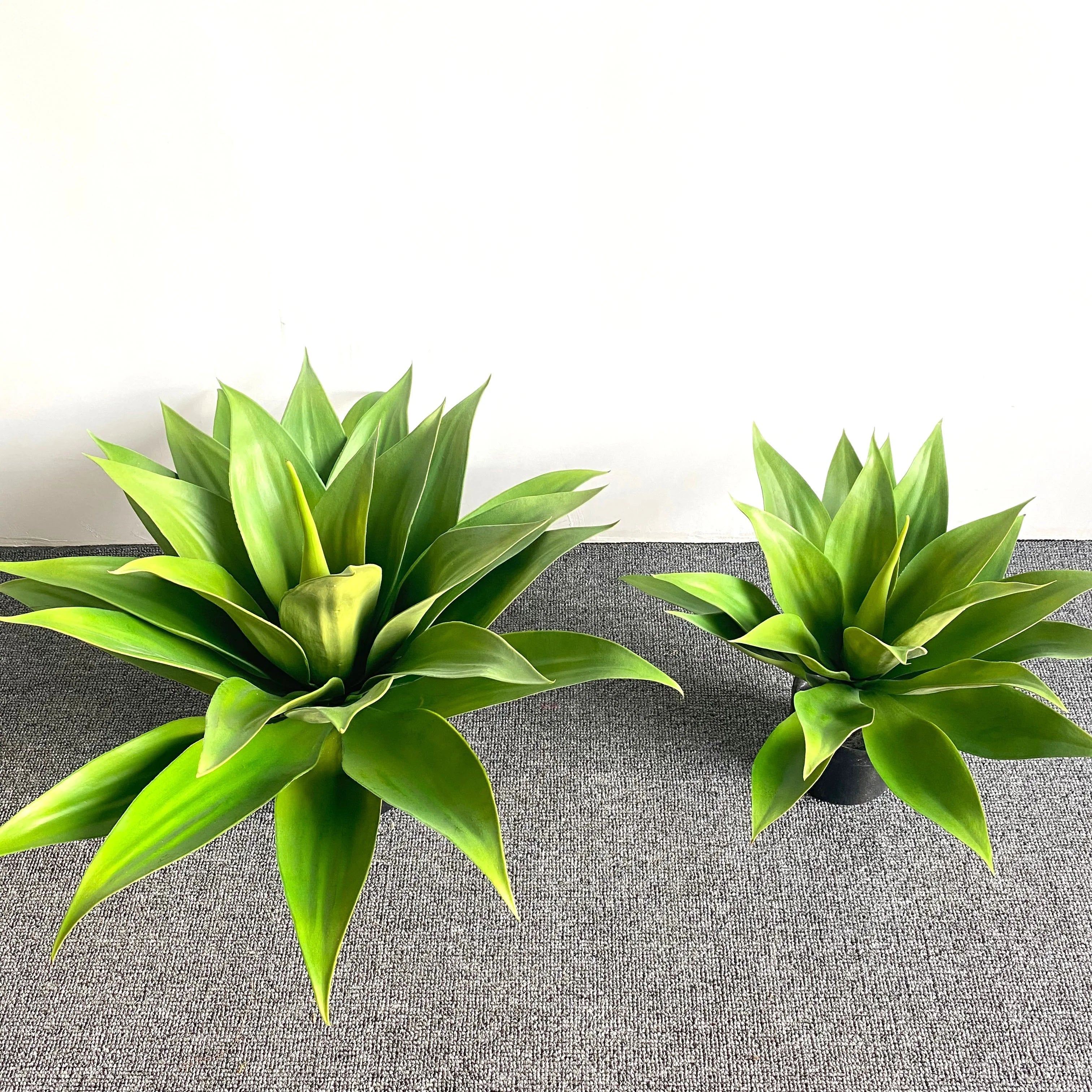 Simulate Natural Plant Plastic Green Leaves Bonsai Artificial Small Potted Spiked Agave Plant Fake Silk Home Decor