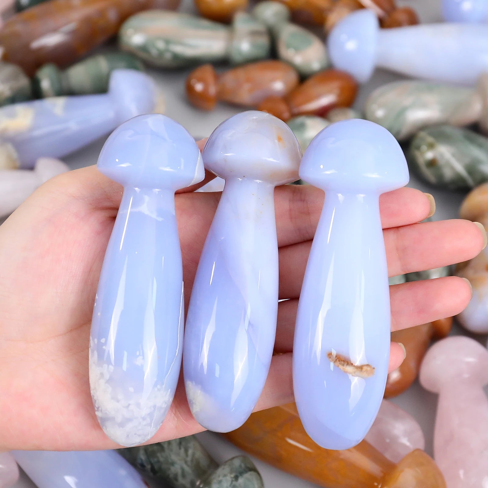 Yuchenglin Engraved Religious Mushroom Massage Stick Long Stemmed Eye Massager Skincare Body Facial Crystal Jade Gua Sha