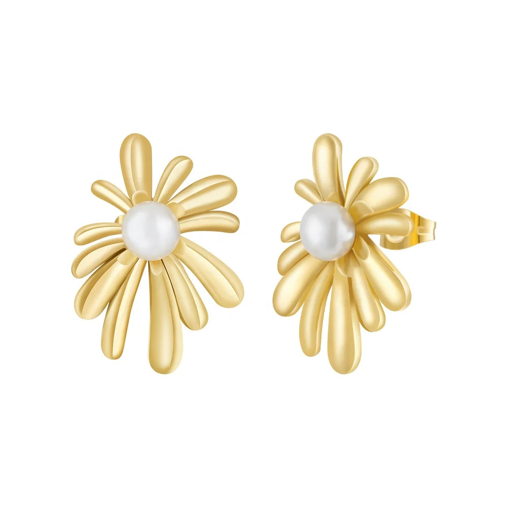 Latest 18K Gold Plated Stainless Steel Jewelry Natural Pearls Flower Stud Earrings Prevent Allergy for Women Earrings E231463