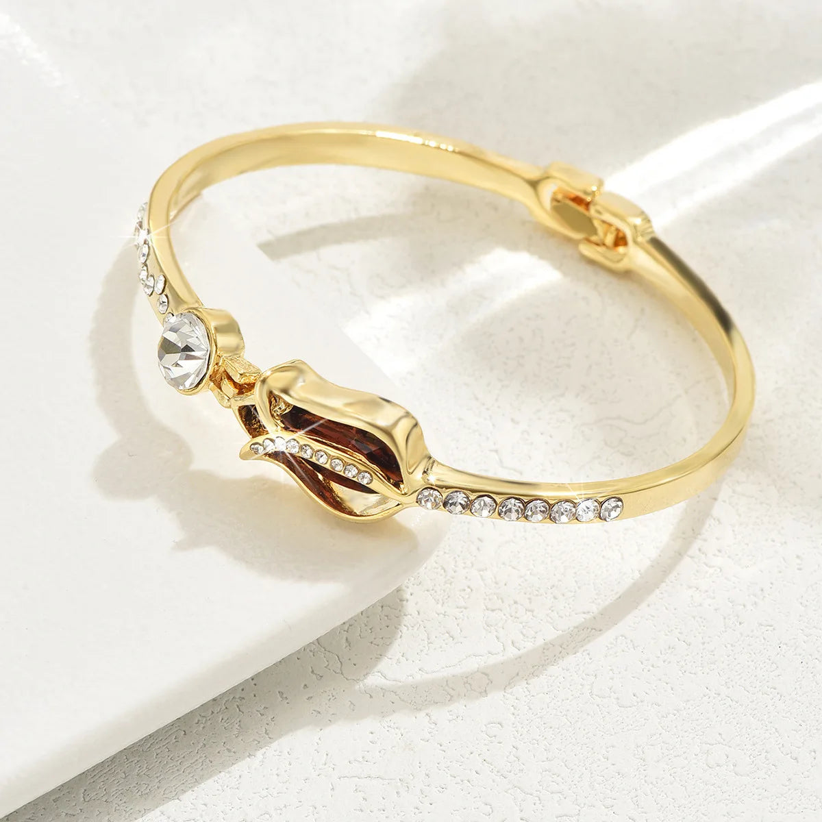 Versatile Korean Tulip Cross Bracelet - Wholesale Accessories with Niche Design Appeal
