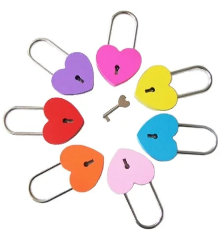 Wholesale Long Shackle Padlock for Wedding Heart Shaped Padlock Key Lock for Gift