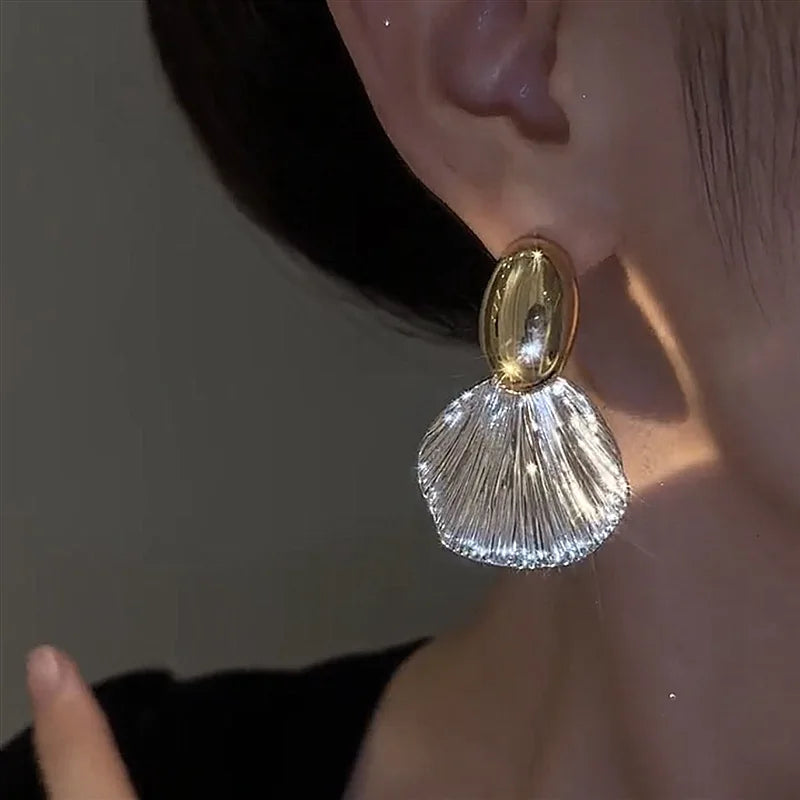 SC 2024 Simple Vintage Scallop Shape Earrings S925 Silver Needle Stud Earrings Gifts for Women