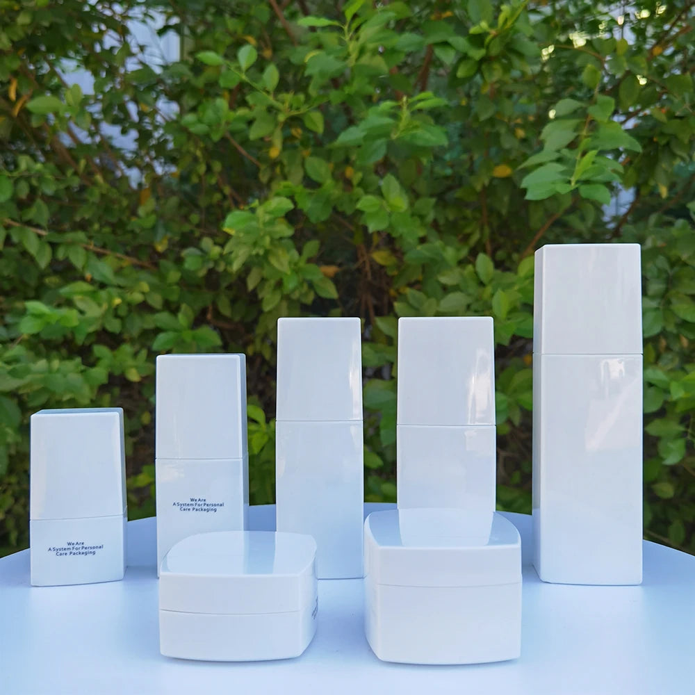 Empty Cosmetic Packaging Containers 30ml-150ml Square PETG Pump Spray Bottles for Skin Care Serum Body Lotion Shampoo Face Masks