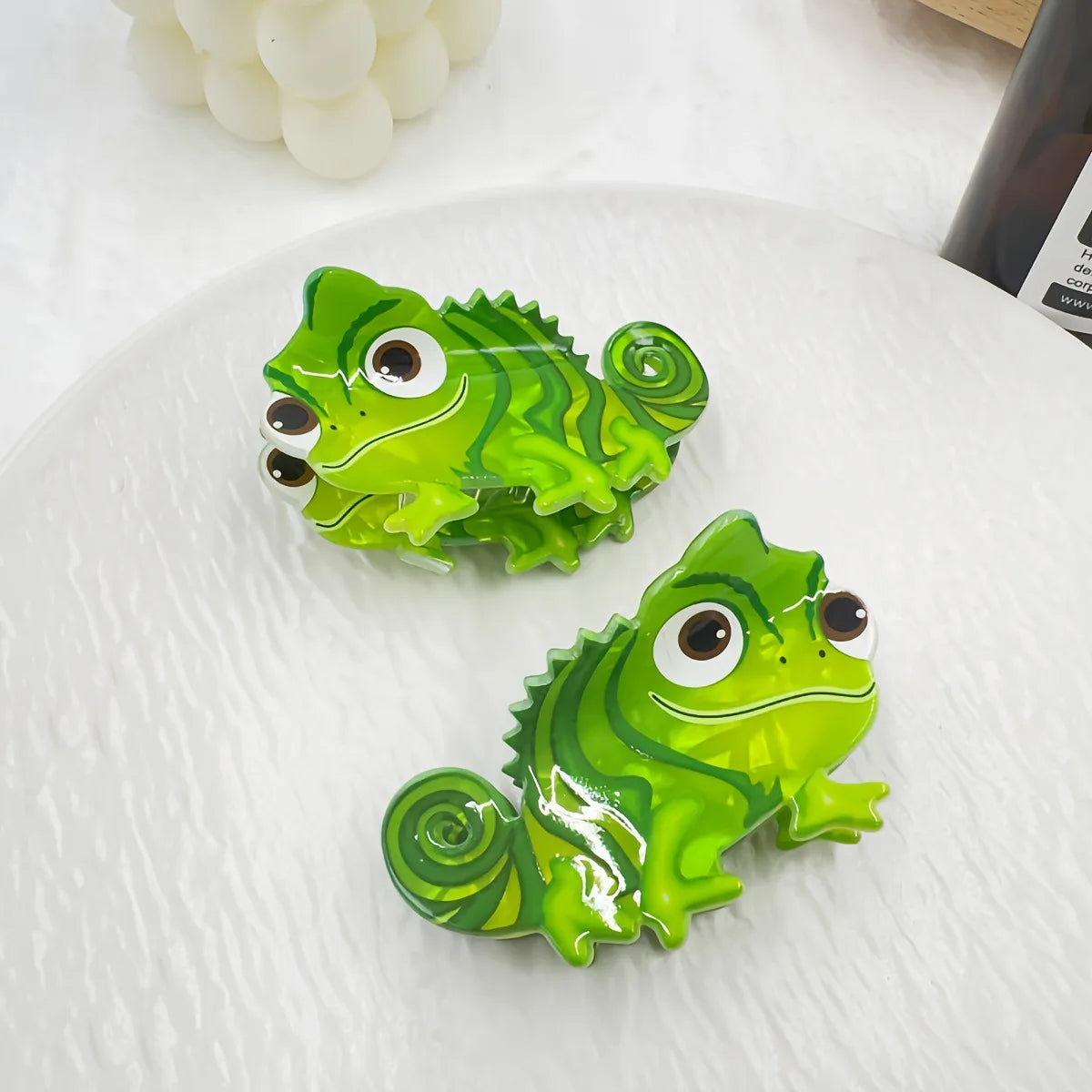 Direct Factory Sale of Best-Selling Exquisite New Green Lizard Acrylic Hair Claws Cute Acrylic Design Hair Accessory