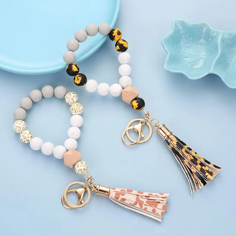 Wrist Key Chains Gift Key Ring Bracelet for Women Girls Leopard Beaded Keychain Wristlet Bangle Keyring Round Silicone Key Rings